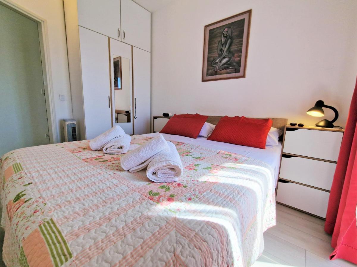 Vista Apartment-Split Airport คาชเตลา ภายนอก รูปภาพ