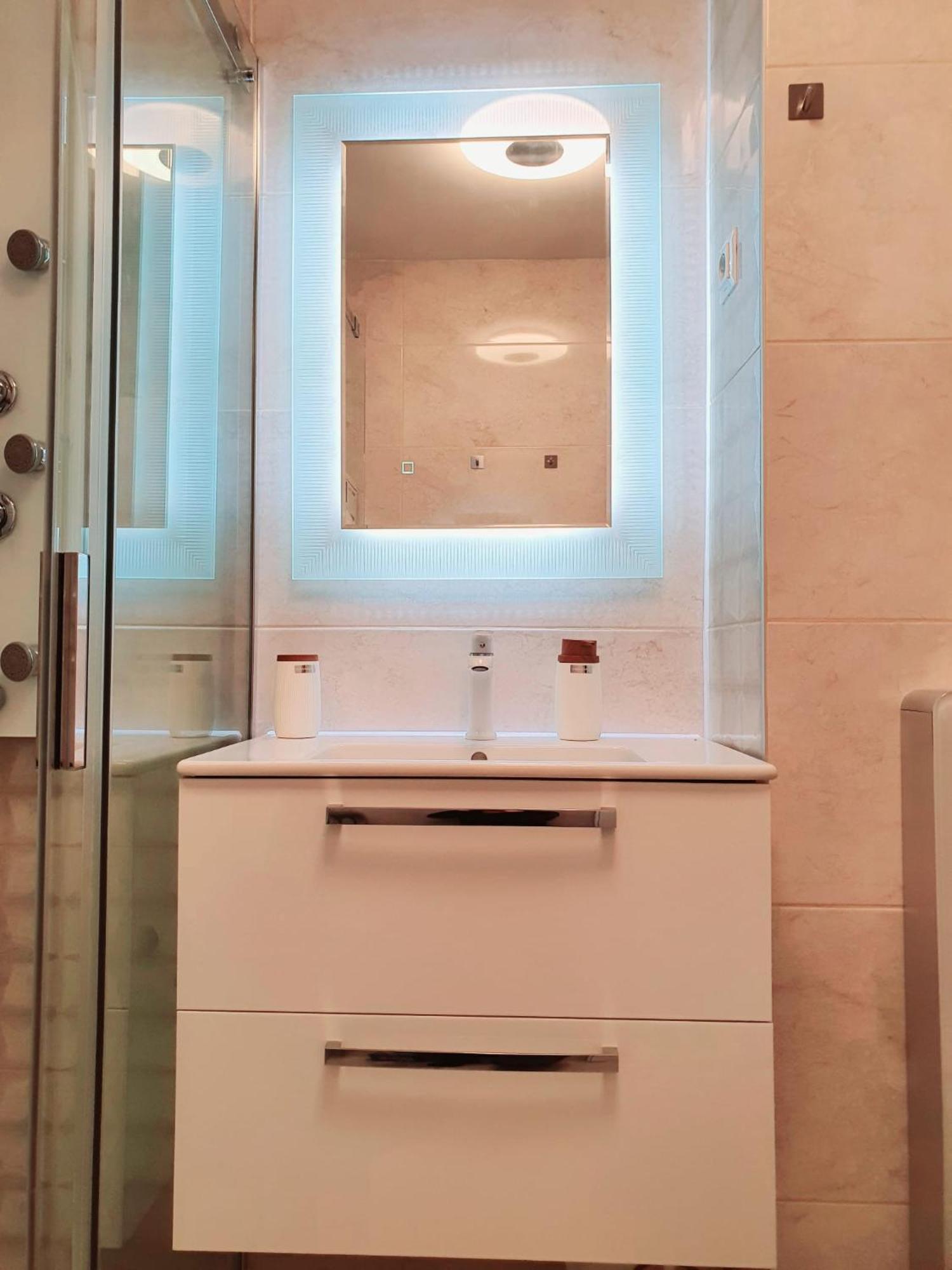 Vista Apartment-Split Airport คาชเตลา ภายนอก รูปภาพ